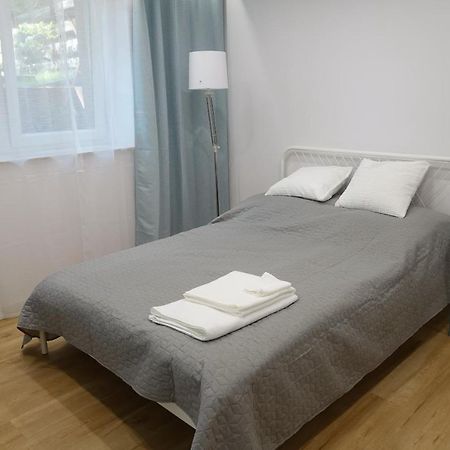 Three Rooms Apartment Cracovia Esterno foto