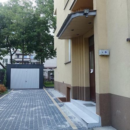 Three Rooms Apartment Cracovia Esterno foto