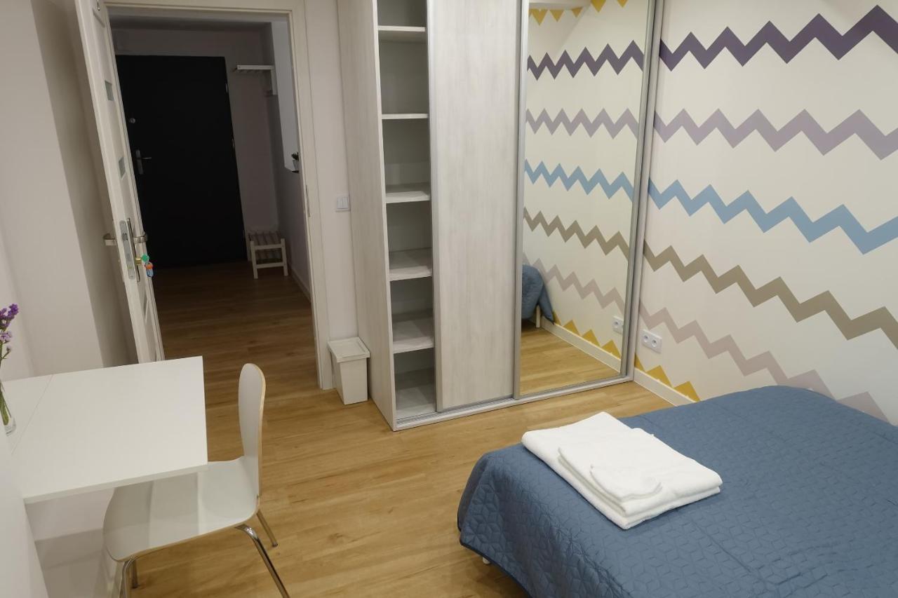 Three Rooms Apartment Cracovia Esterno foto