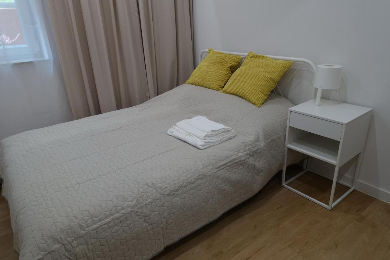 Three Rooms Apartment Cracovia Esterno foto
