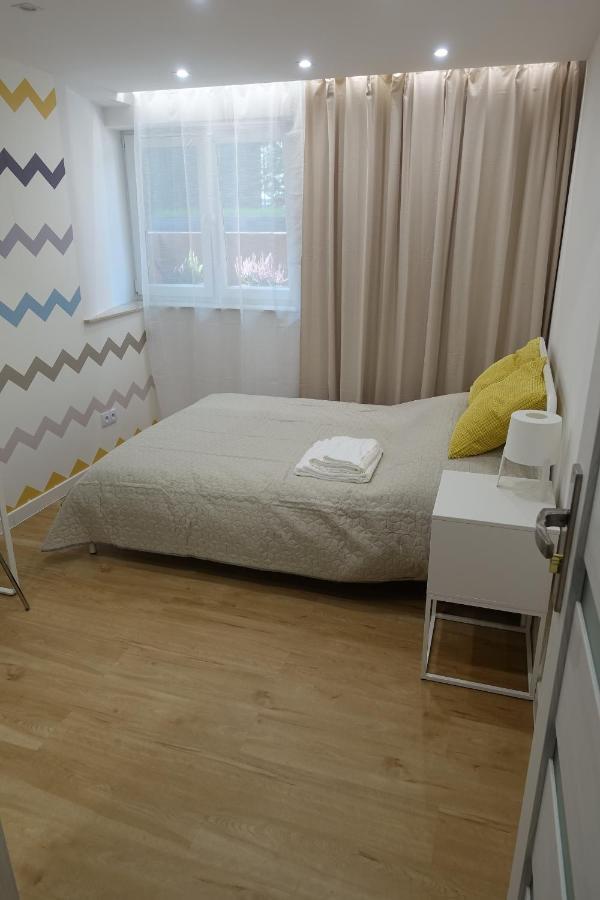 Three Rooms Apartment Cracovia Esterno foto